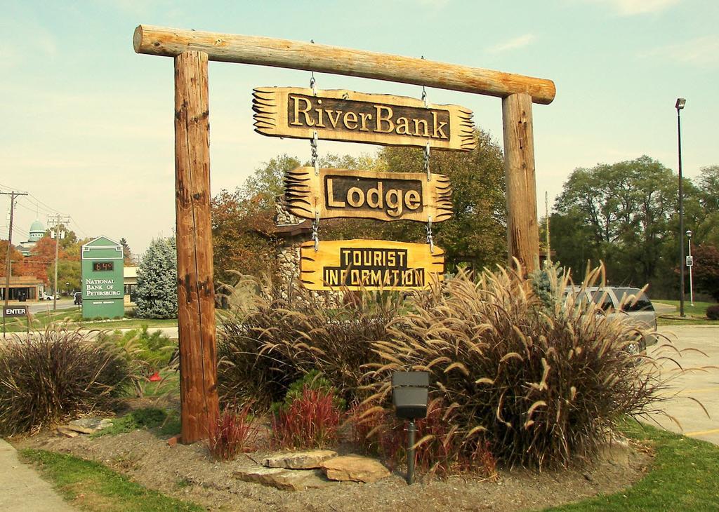 Riverbank Lodge Petersburg Esterno foto